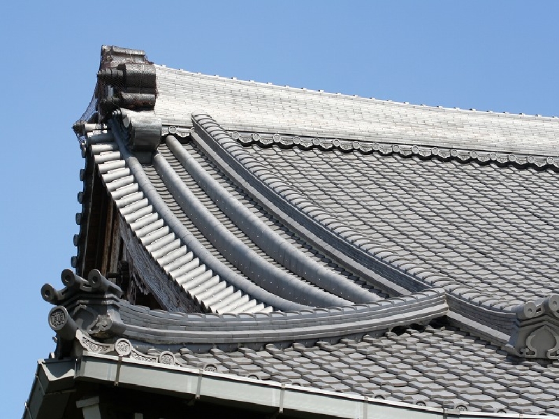 屋根の葺き替えいたします